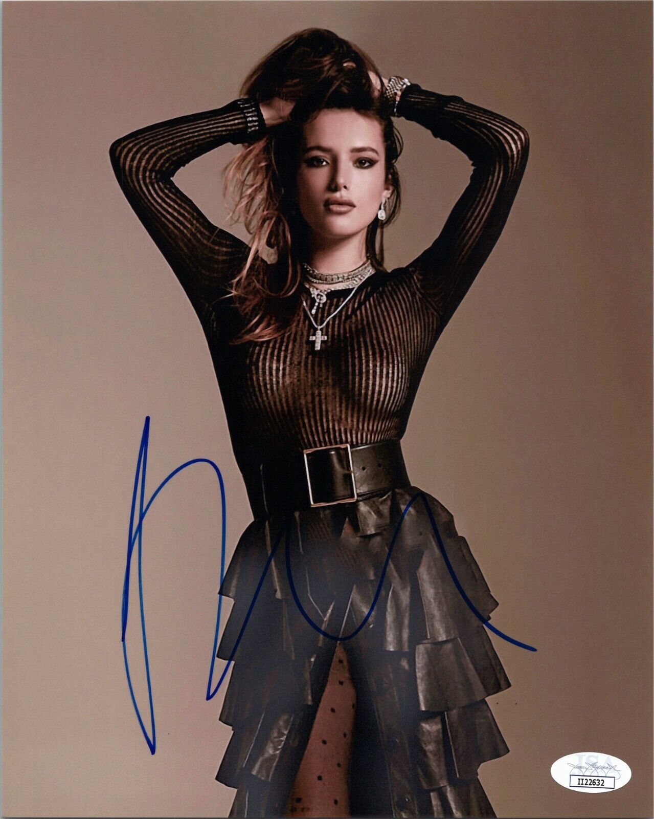 ~~ BELLA THORNE Authentic Hand-Signed SUPER SEXY