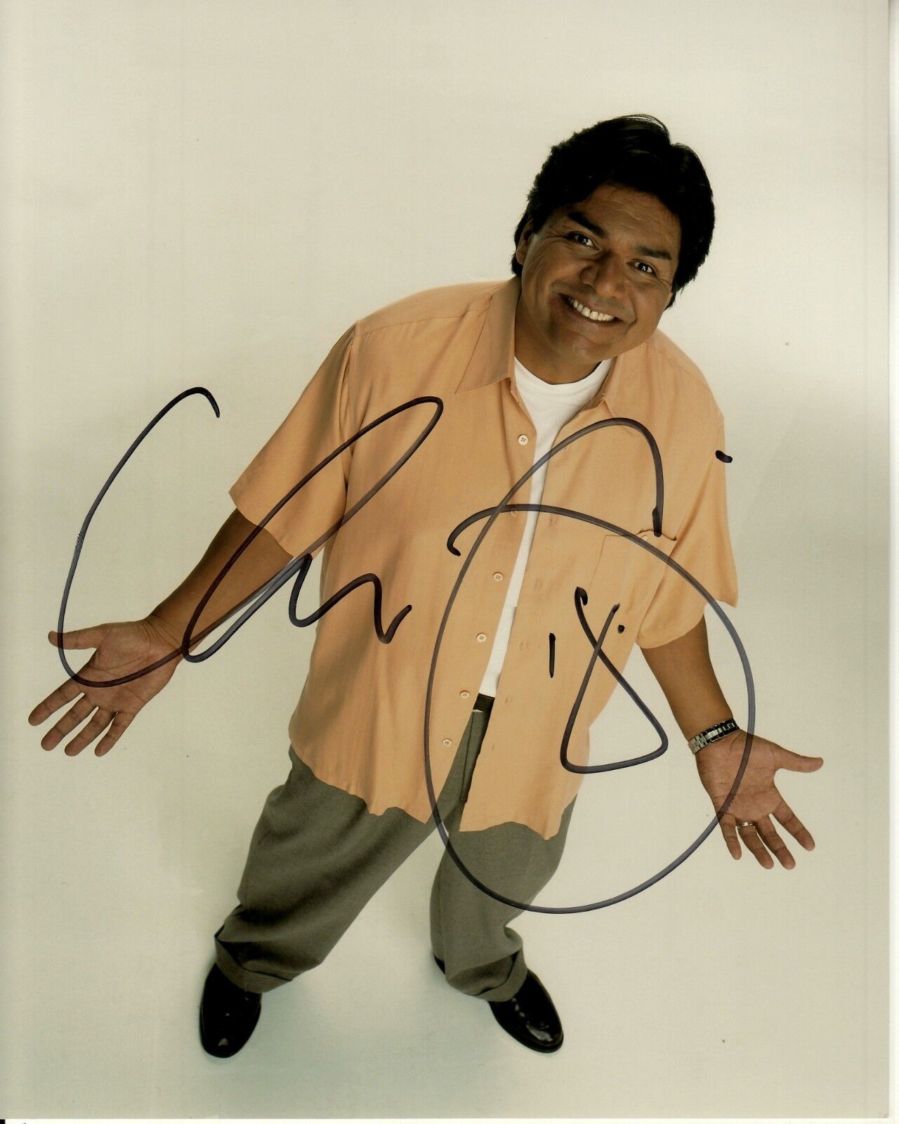 GEORGE LOPEZ hand-signed FANTASTIC 8x10 COLOR PORTRAIT authentic w/ UACC RD COA