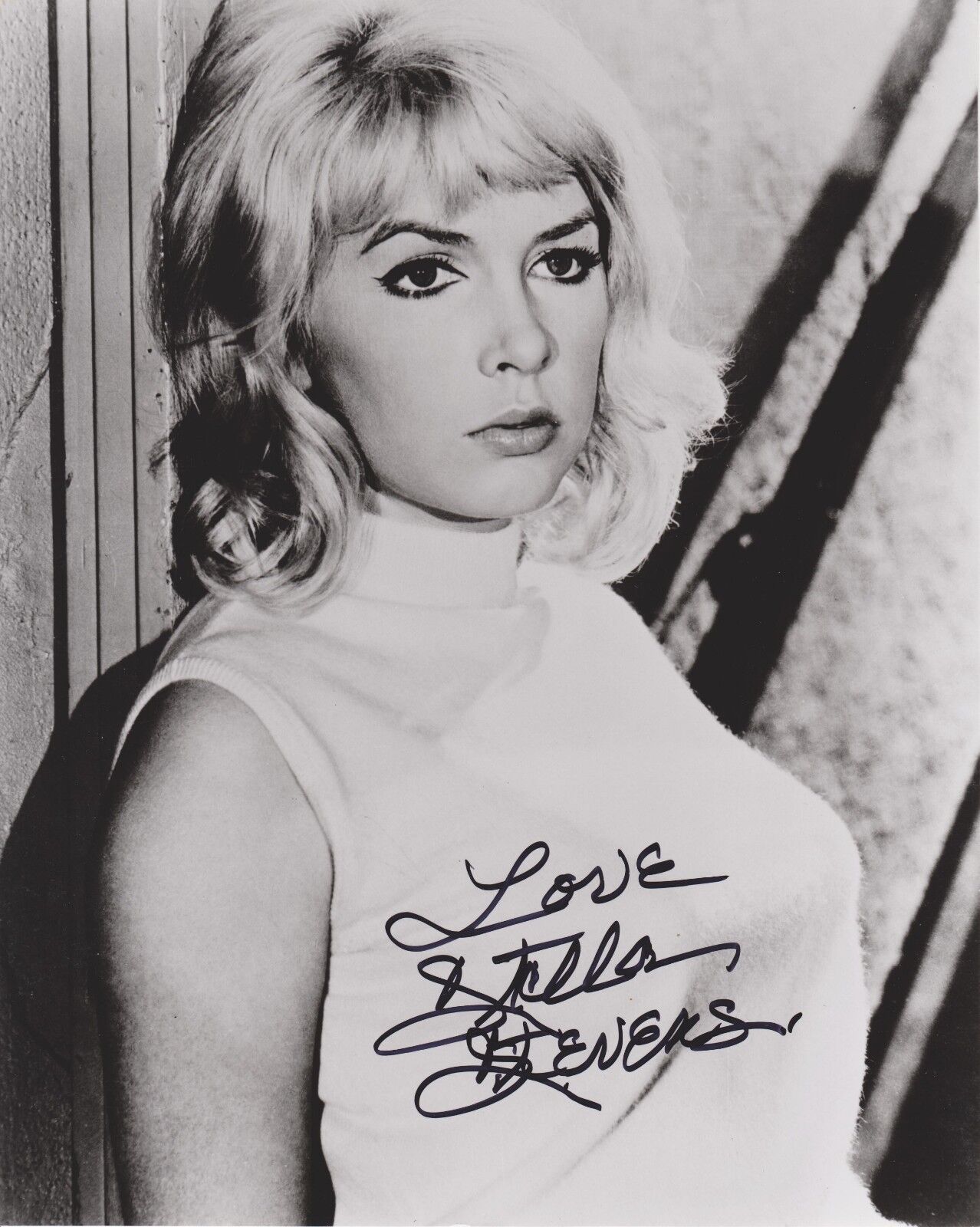 Stella Stevens Signed Photo Poster painting - The Poseidon Adventure / Nutty Professor Star - 15