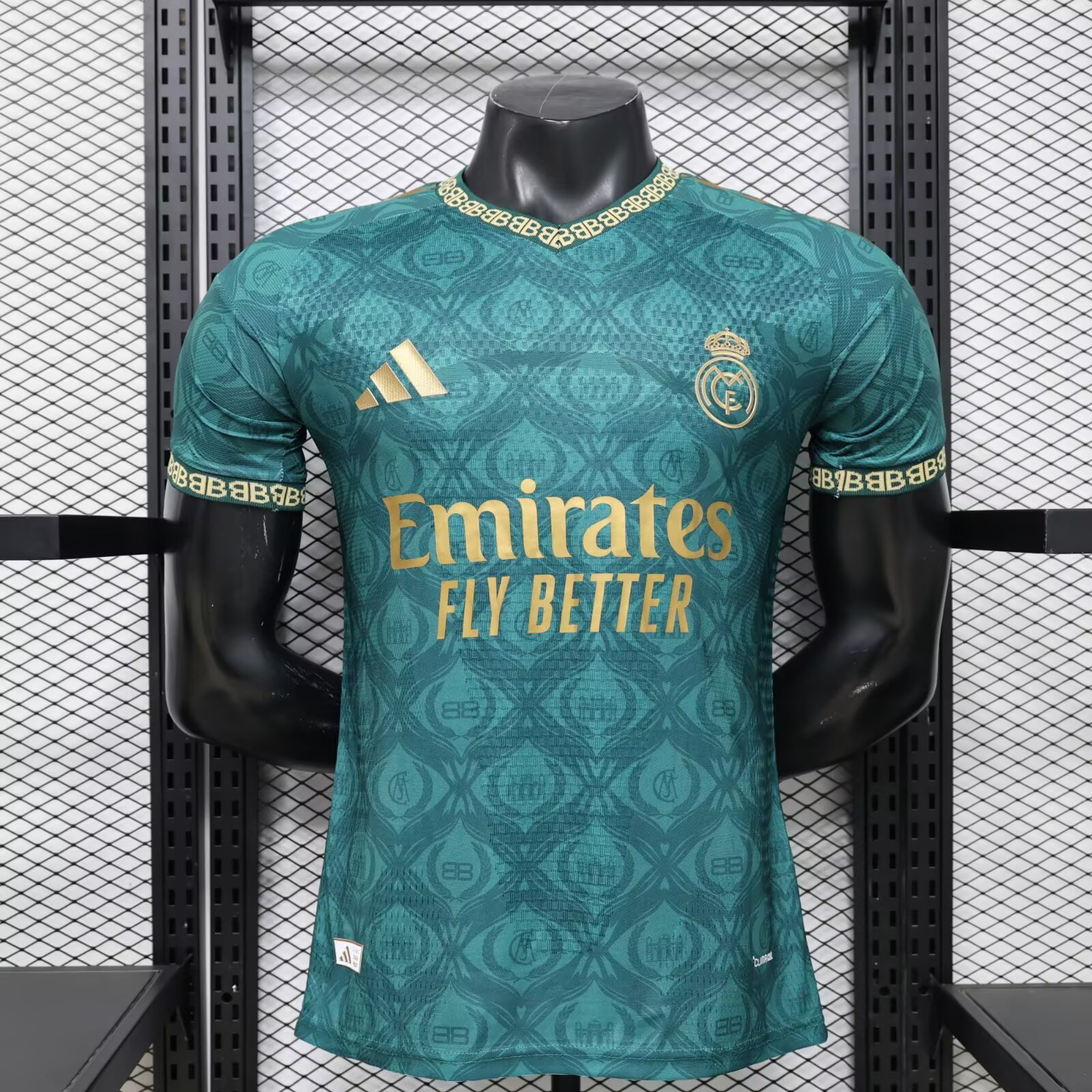 2026/2027 Player Version Real Madrid Special Edition Football Jersey（The player version jersey is a bit tight, please pay attention to the size selection）