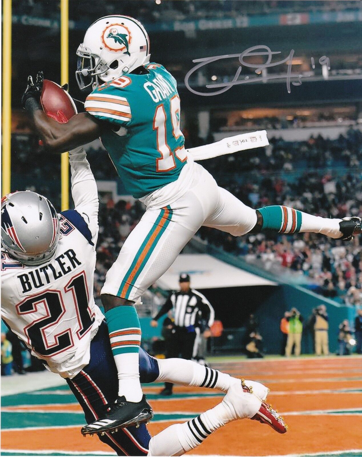 JAKEEM GRANT MIAMI DOLPHINS ACTION SIGNED 8x10