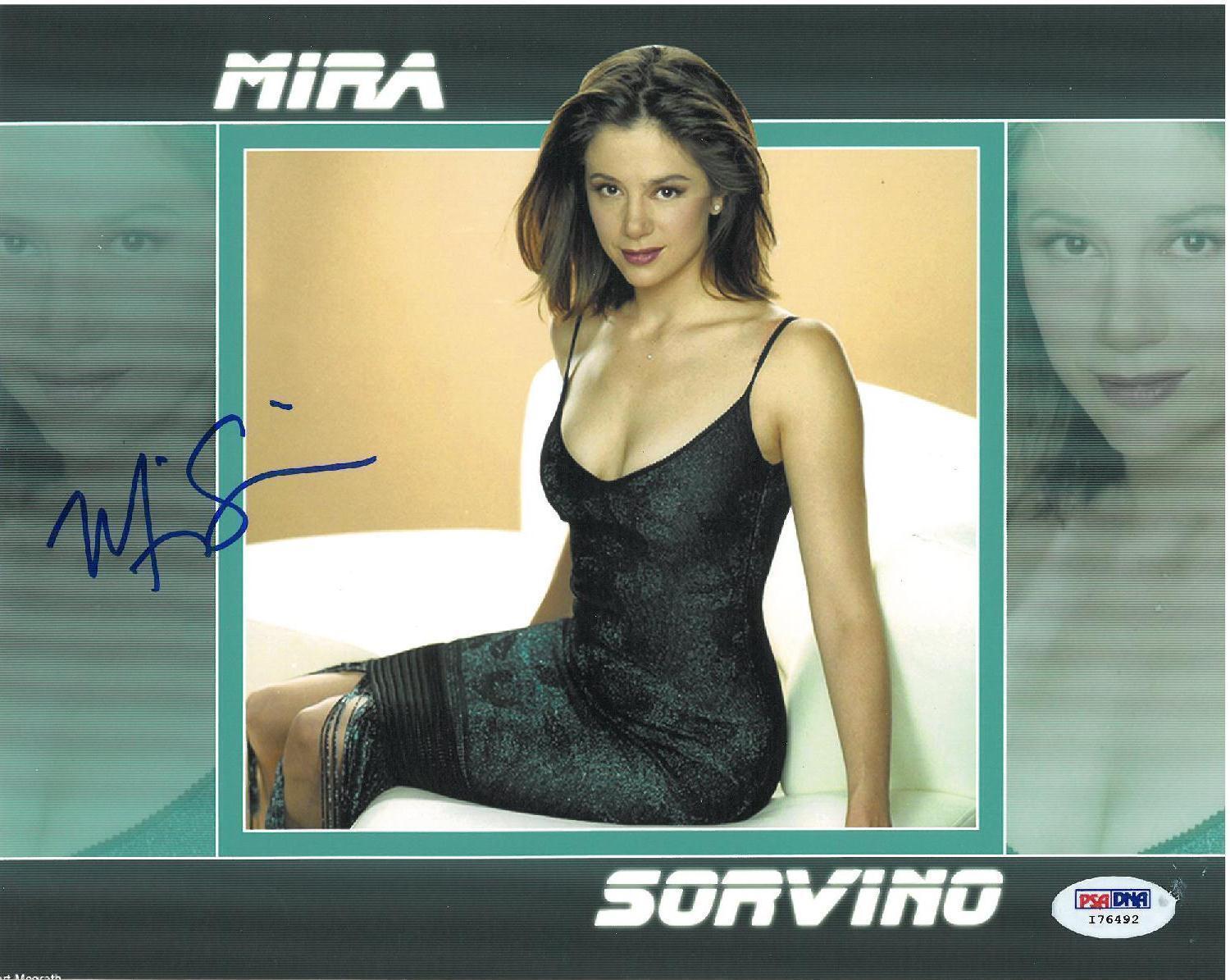 Mira Sorvino Signed Authentic Autographed 8x10 Photo Poster painting (PSA/DNA) #I76492