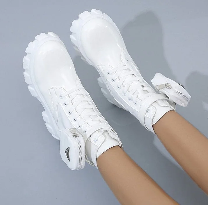 Black Punk Ankle Platform Motorcycle Martin Boots Women Lace Up Chunky Heel Belt Buckle Pocket Designer Shoes Women