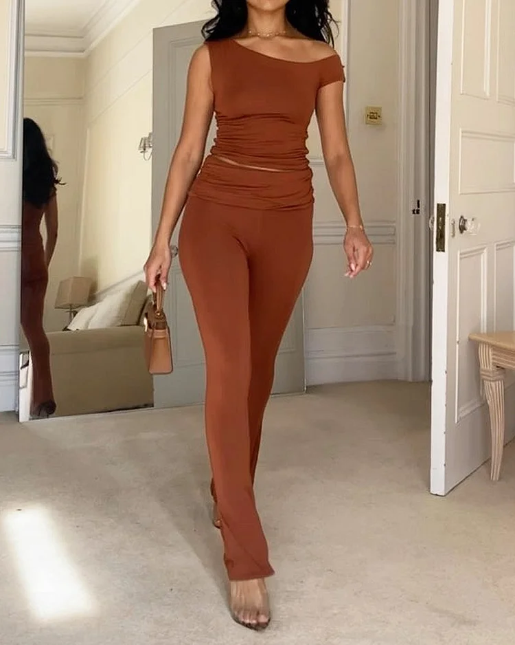 Solid Color Tight Top & Slim-fitting Pants Two-piece Set