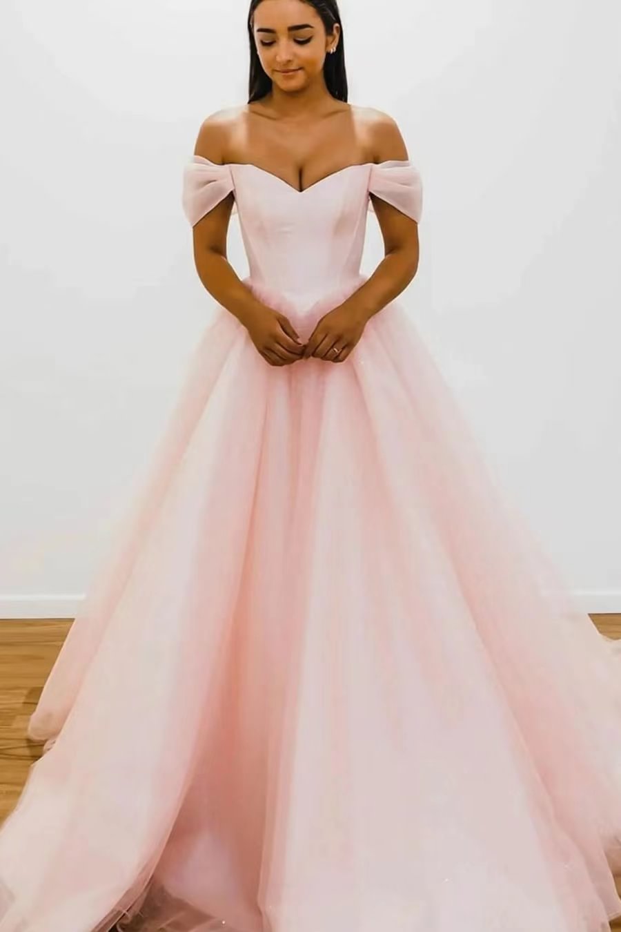 Rosa Schulterfrei V-Ausschnitt trägerlos Abendkleid mit Tülle ED0381 Lunass