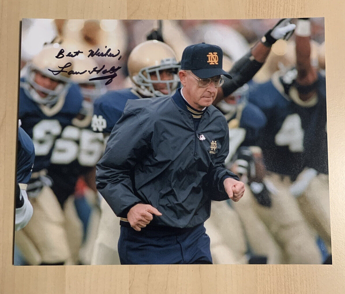 LOU HOLTZ SIGNED 8x10 Photo Poster painting FORMER NOTRE DAME HEAD COACH AUTOGRAPHED RARE COA