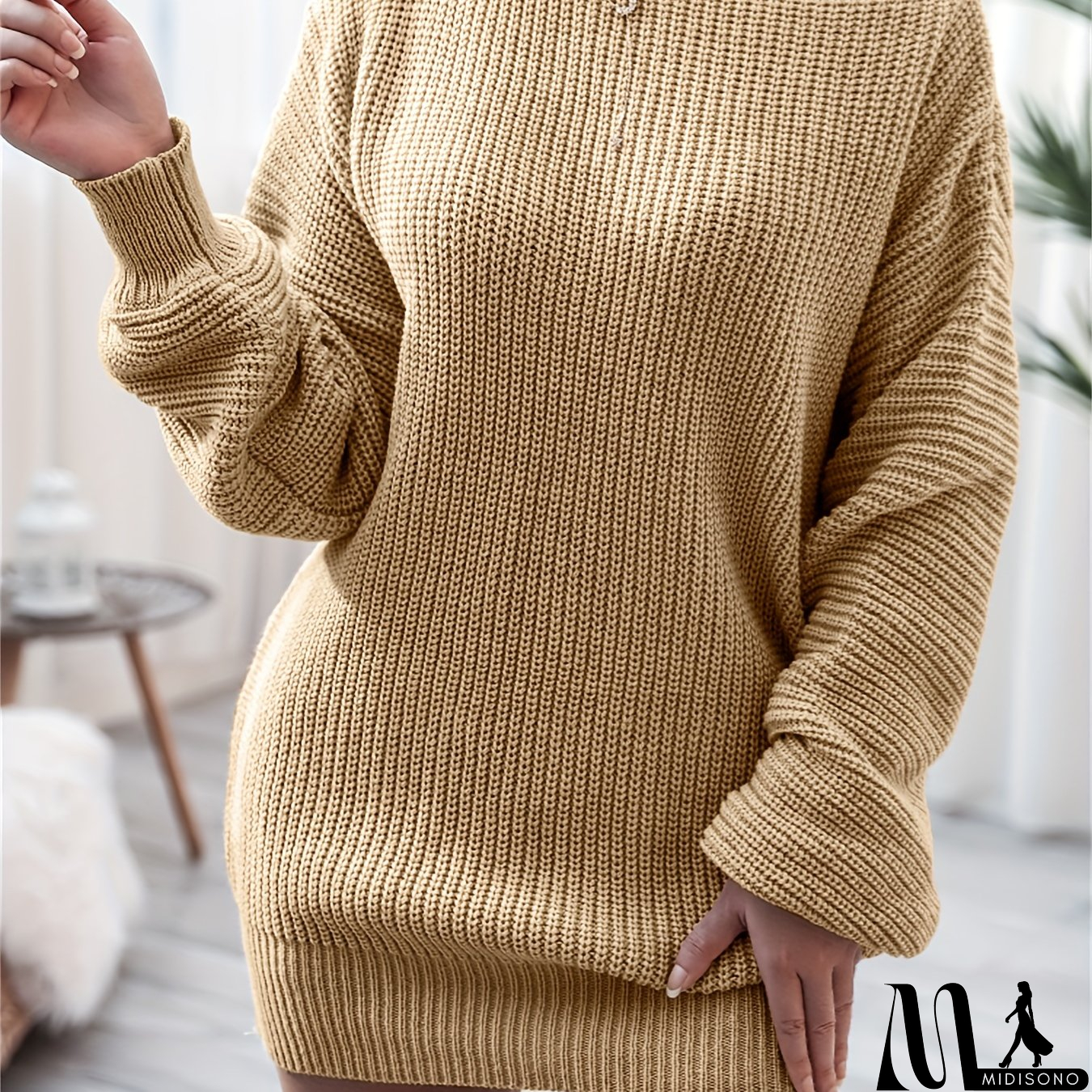 MidiSono - Tailored and Elegant Sweater
