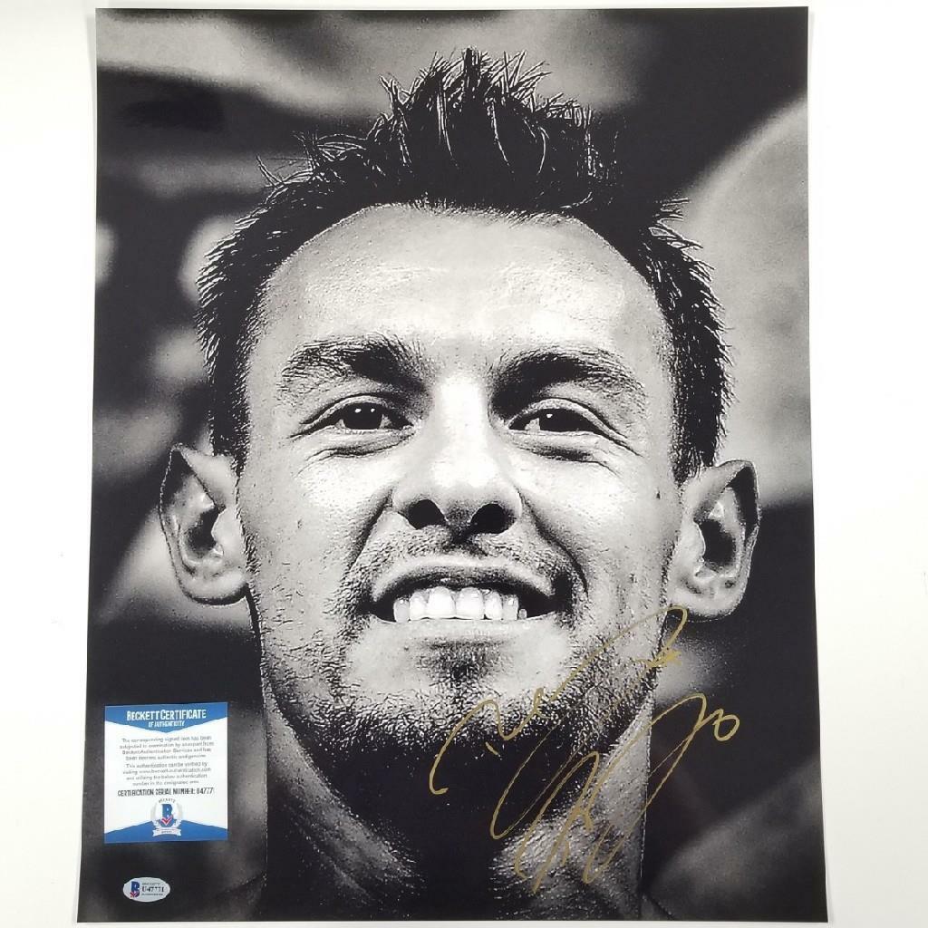 Robert Guerrero signed 16x20 Photo Poster painting UFC MMA Autograph ~ Beckett BAS COA