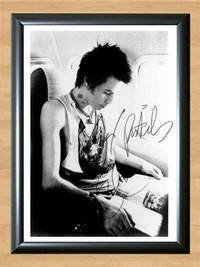 Sex Pistols Sid Vicious Signed Autographed Photo Poster painting Poster Print Memorabilia A2 Size 16.5x23.4