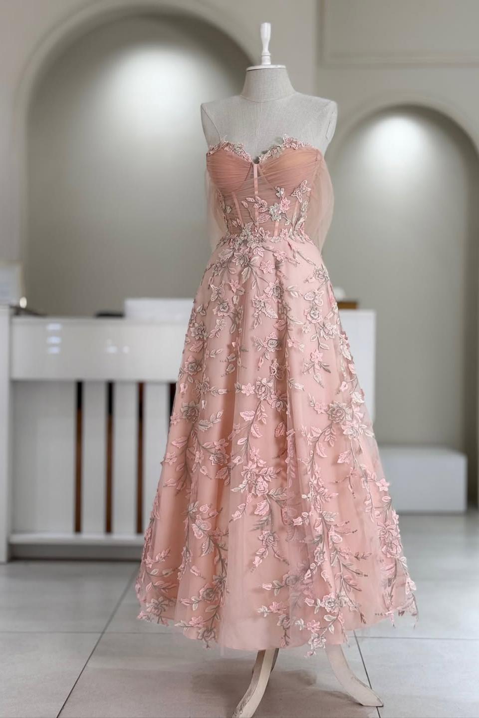 Lussooy Tulle Pink Sweetheart Exquisite Sleeveless Prom Dress with Appliques 