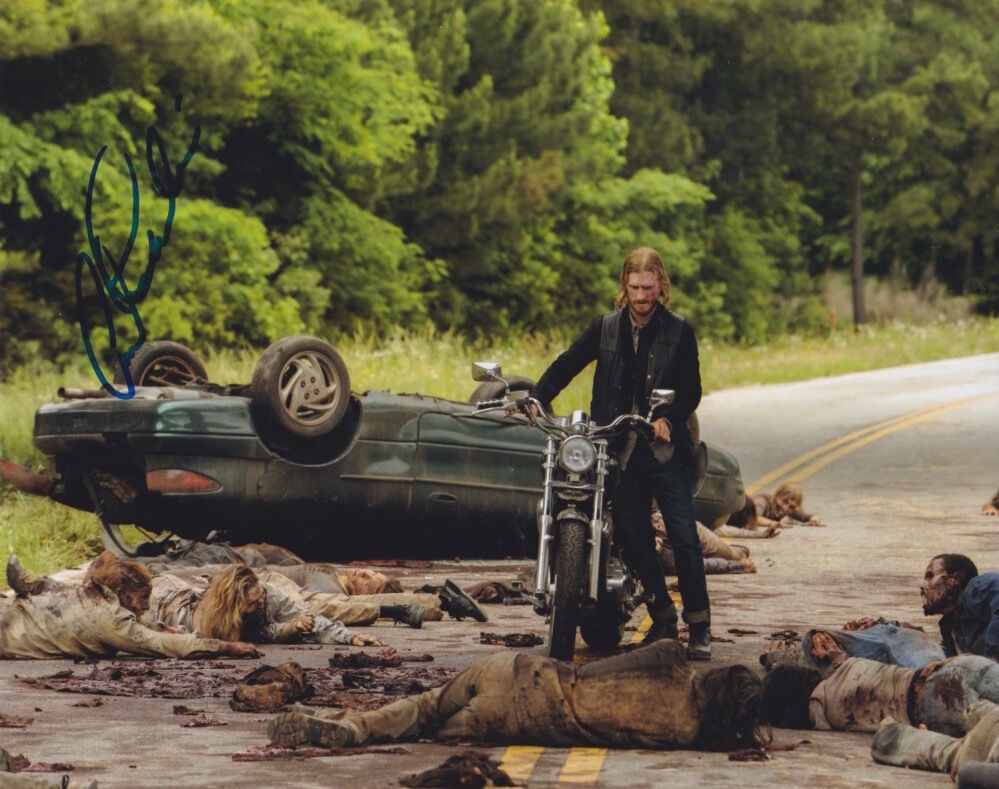 Austin Amelio (The Walking Dead) signed 8X10 Photo Poster painting