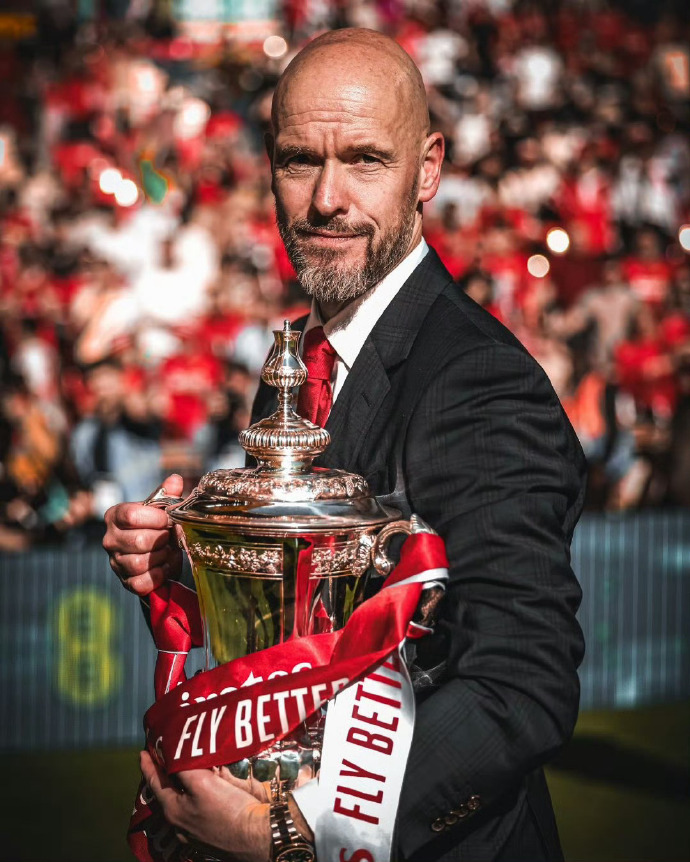 Ten Hag’s Sacking: The Mess Left by Bayer Leverkusen’s 30 Summer Transfer Dealsjersey|football shirt|football kit|football sportswear