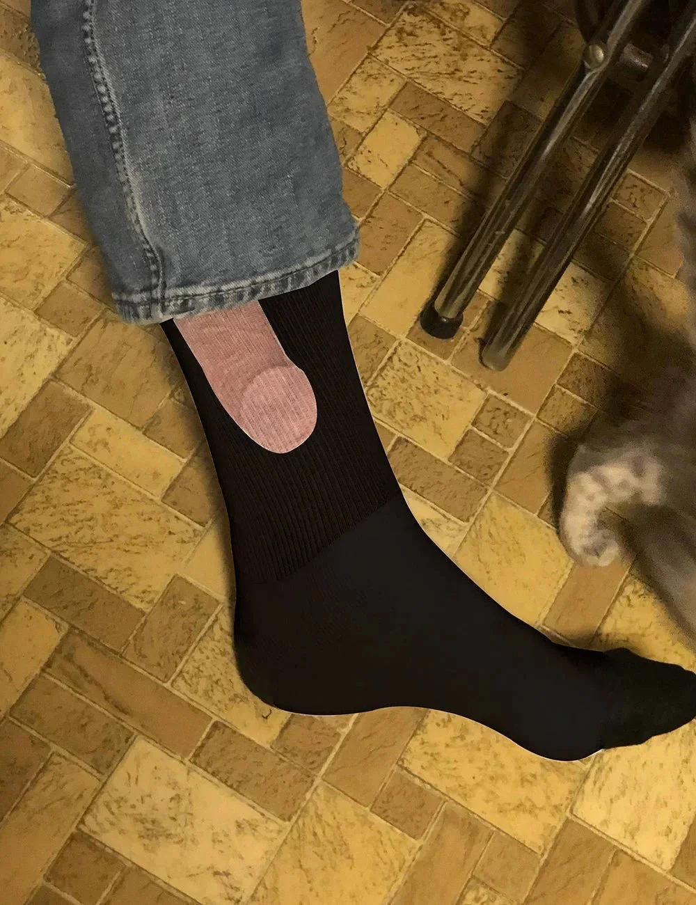 “Show Off” Socks