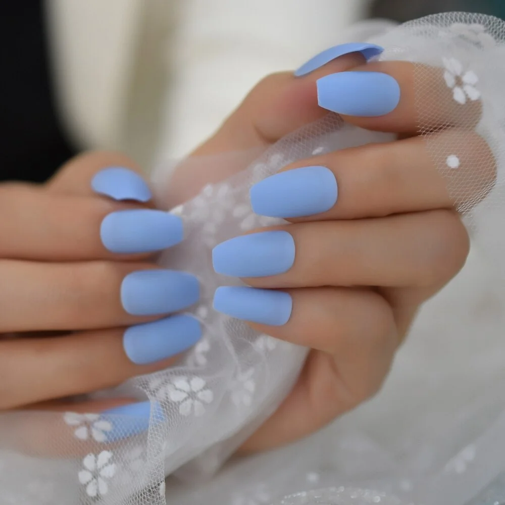 Slim Square Fake Nails Matte Rose Red with Metallic Moo Medium Size Frosted Artificial Acrylic Nail Art Tips with Glue sticker-Nail Inspo