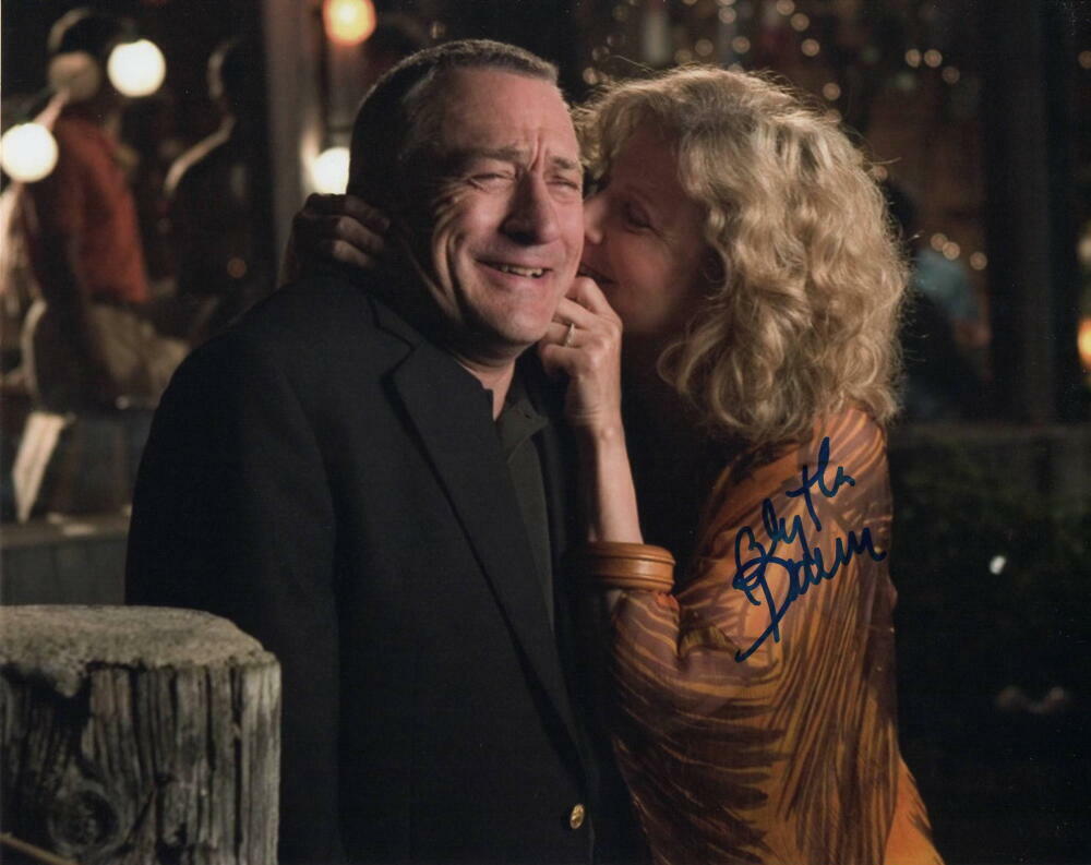 BLYTHE DANNER SIGNED AUTOGRAPH 8X10 Photo Poster painting - MEET THE PARENTS W/ ROBERT DENIRO