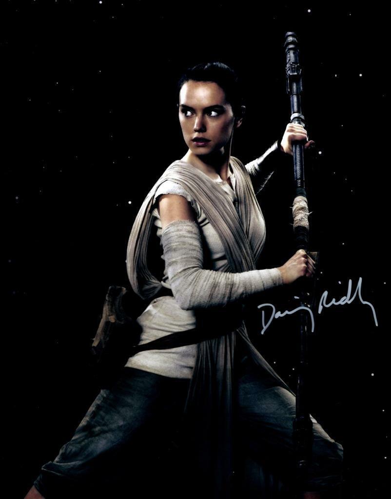 Daisy Ridley signed 11x14 Picture Photo Poster painting autographed includes COA