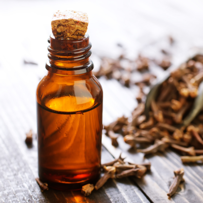 Clove Oil - home remedies for a cracked tooth
