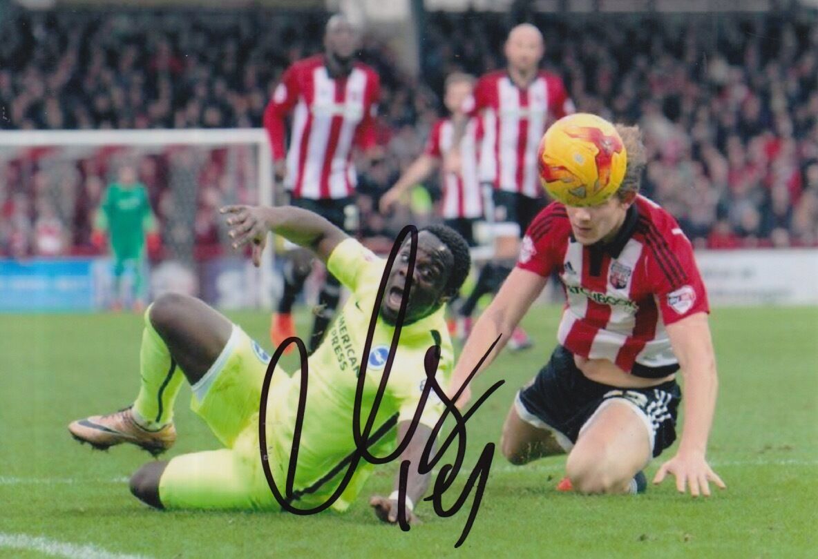 BRIGHTON HAND SIGNED ELVIS MANU 6X4 Photo Poster painting 1.