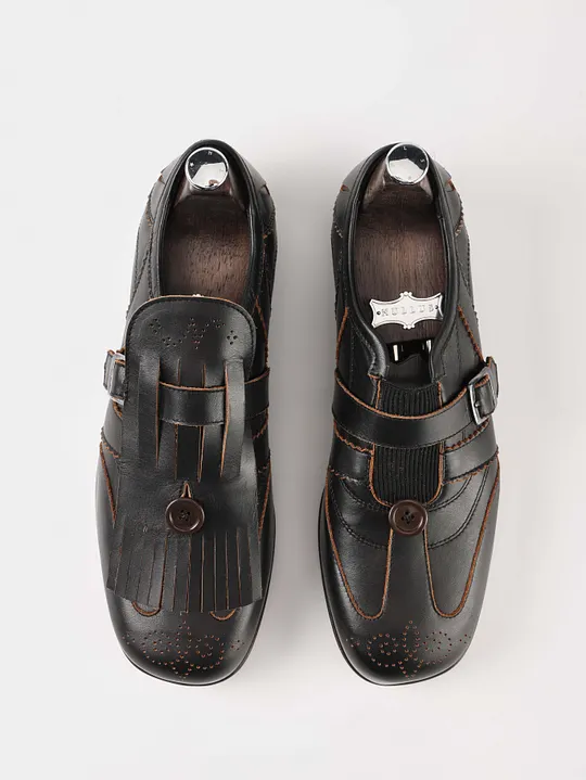 FOOTWEAR