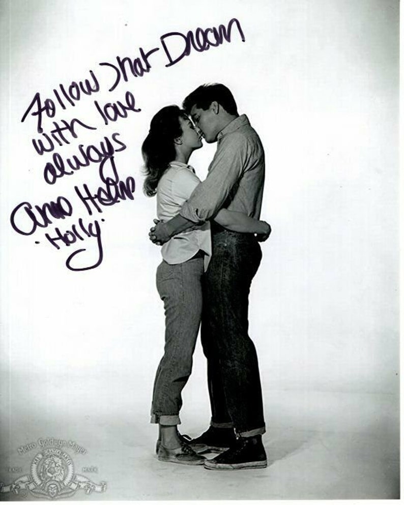 Anne helm signed autographed follow that dream holly 8x10 Photo Poster painting great content