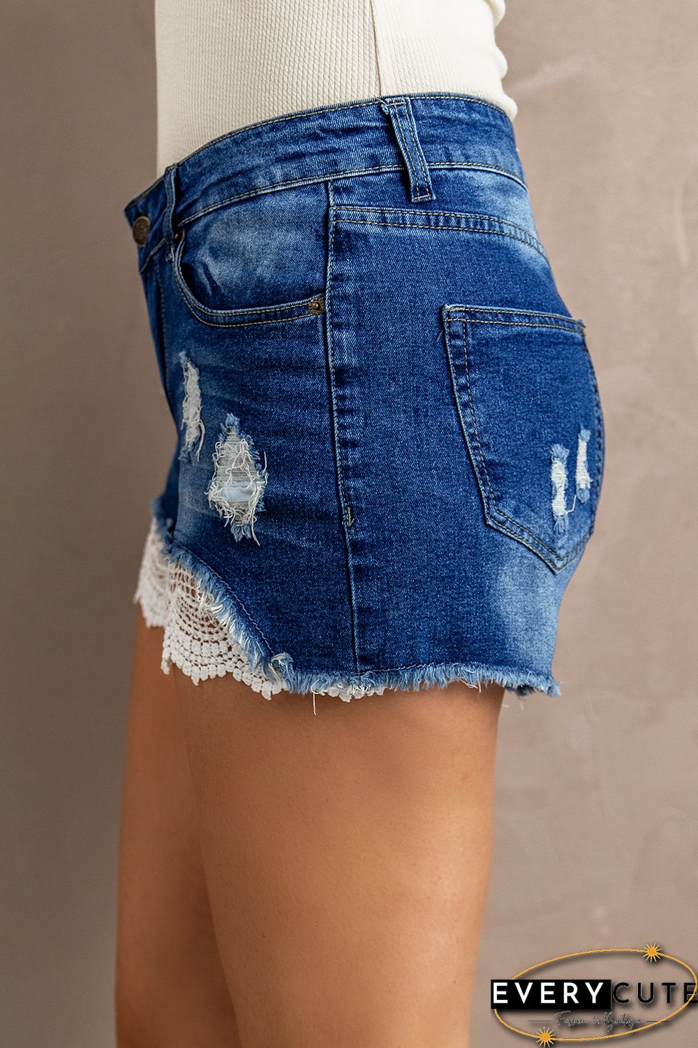 Lace Splicing Distressed Denim Shorts