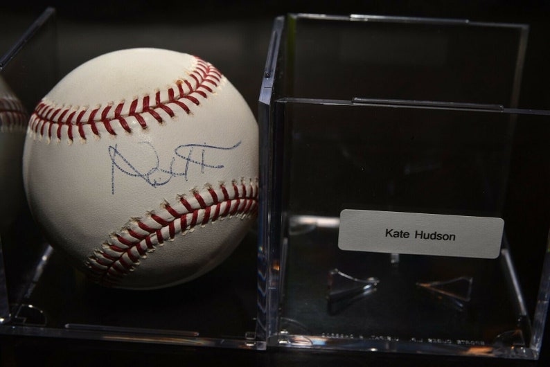 Kate hudson signed autographed rawlings baseball