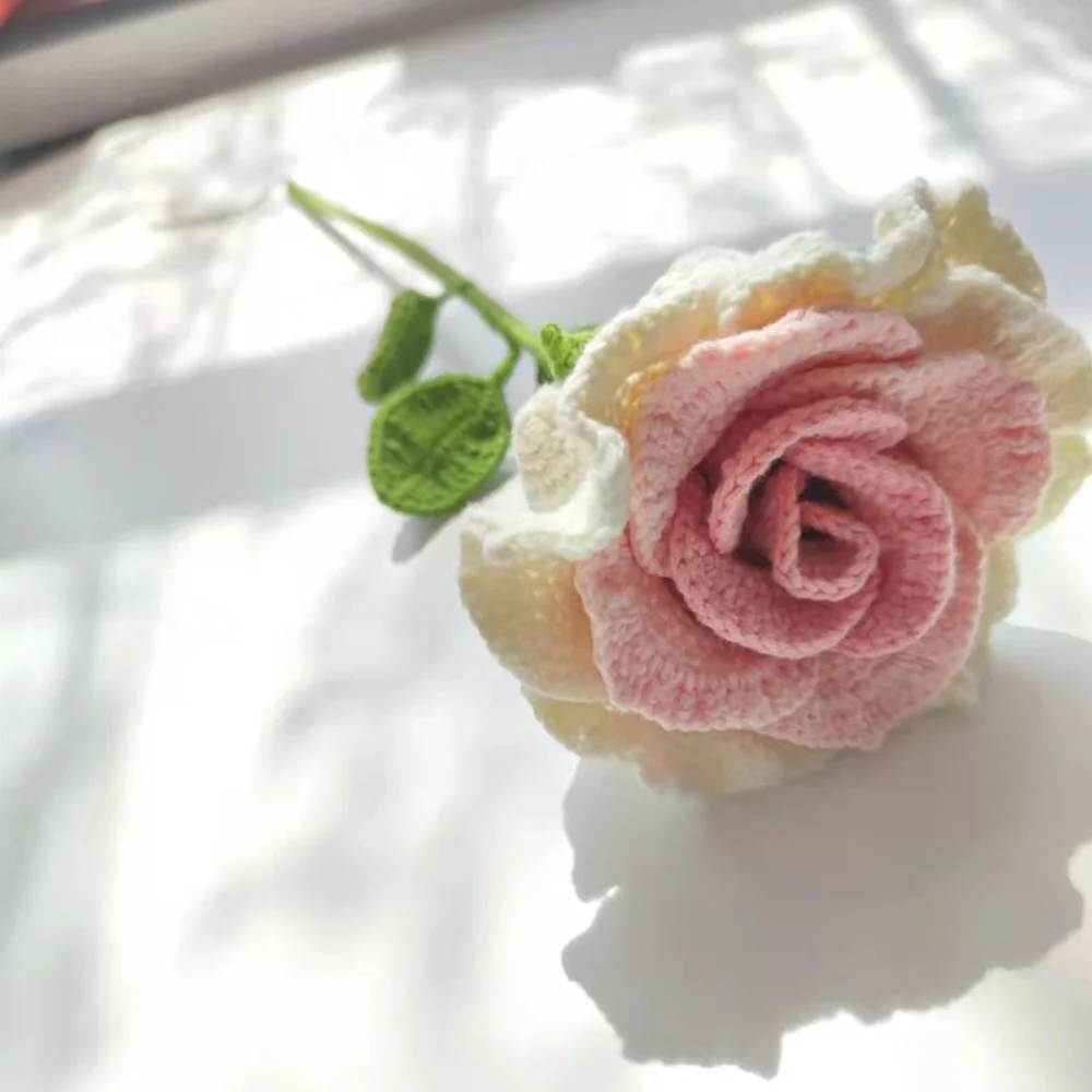 Handmade crochet wool weaving gradient rose home decoration simulation flower