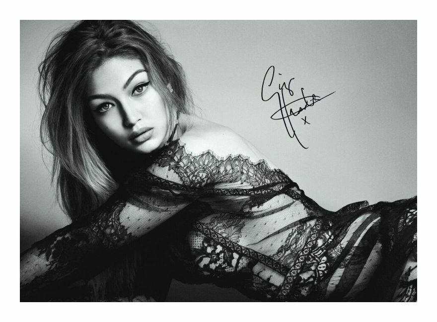 GIGI HADID AUTOGRAPH SIGNED PP Photo Poster painting POSTER