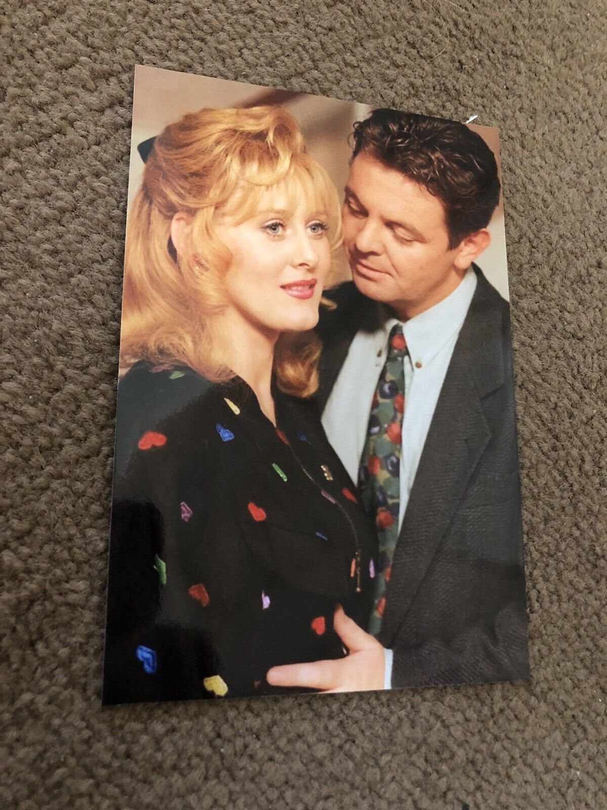 SARAH LANCASHIRE & PHILIP MIDDLEMISS (CORONATION STREET) UNSIGNED Photo Poster painting- 6x4”