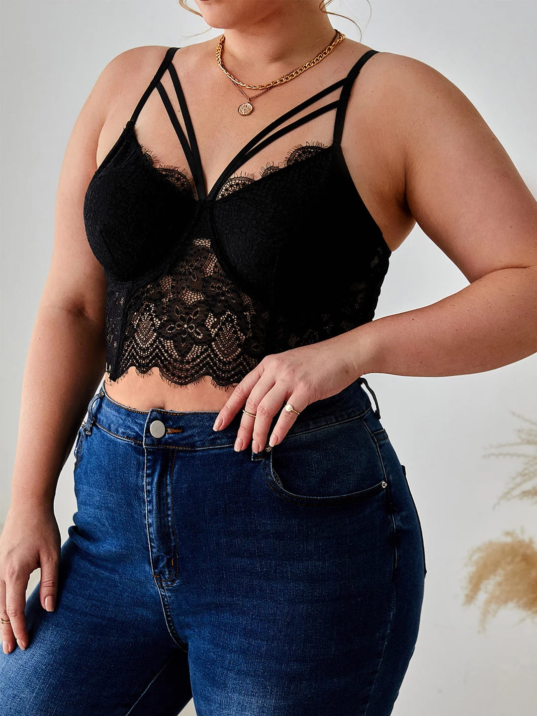 Uveng Uveng Plus-Size Fat Woman Sling Vest Breast Lace Lace Perspective Women's Top Sales