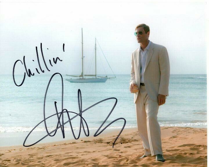 AARON ECKHART signed autographed 8x10 Photo Poster painting GREAT CONTENT