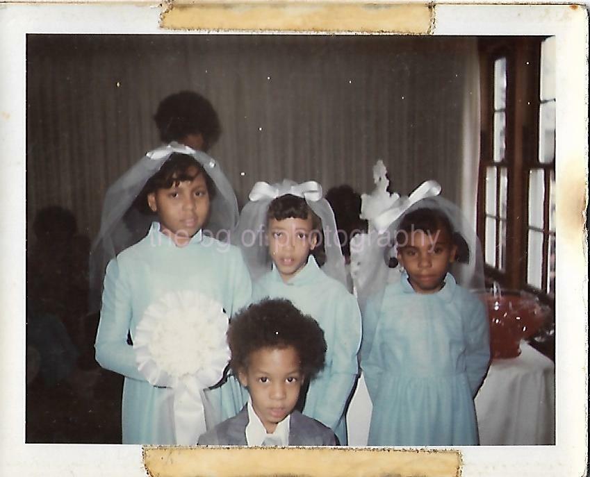 Vintage POLAROID Found Photo Poster paintinggraph WEDDING KIDS Original CHILDREN 15 10 A