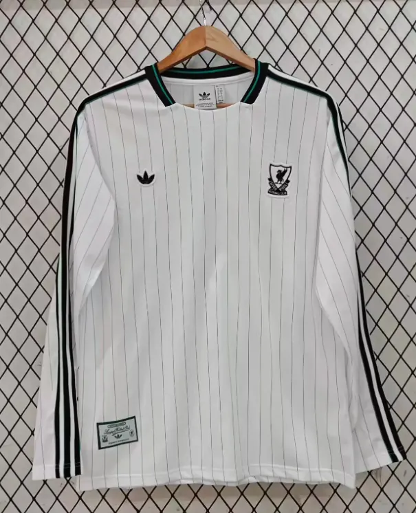 2025-26 Liverpool Retro White Long-Sleeve Jersey - Fan Edition