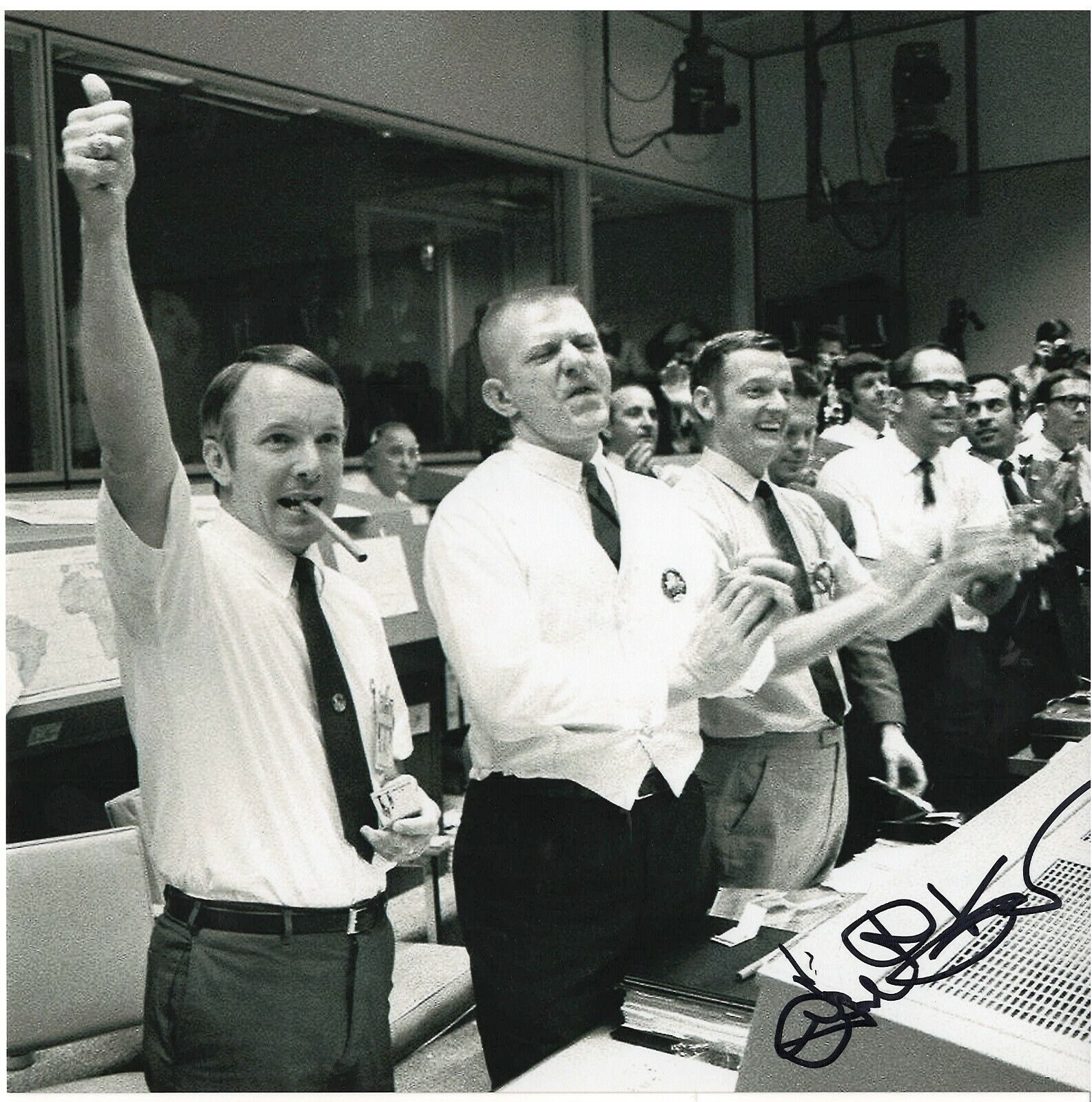 GENE KRANZ NASA 2ND CHIEF FLIGHT DIRECTOR APOLLO & GEMINI MISSIONS SIGNED Photo Poster painting