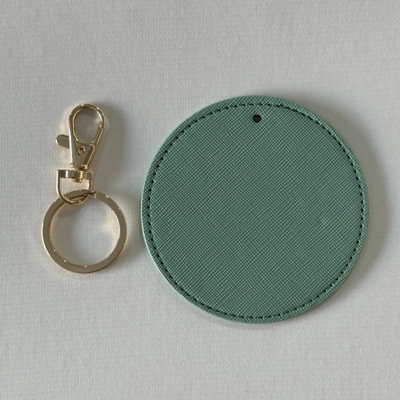 Elegant Minimalist Solid Color Pu Leather Unisex Keychain