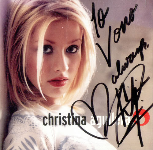 CHRISTINA AGUILERA Autographed Photo Poster paintinggraph - Pop Singer / Model - Preprint