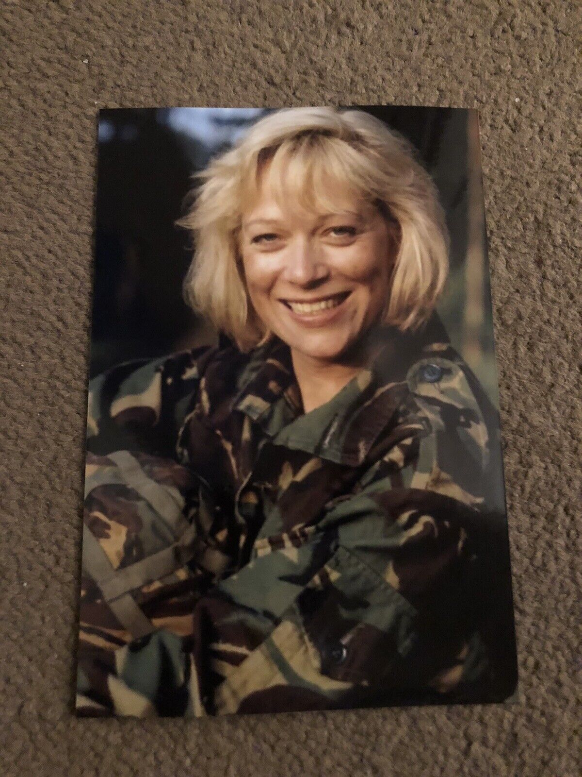 DENISE WELCH (SOLDIER SOLDIER) UNSIGNED Photo Poster painting- 6x4”