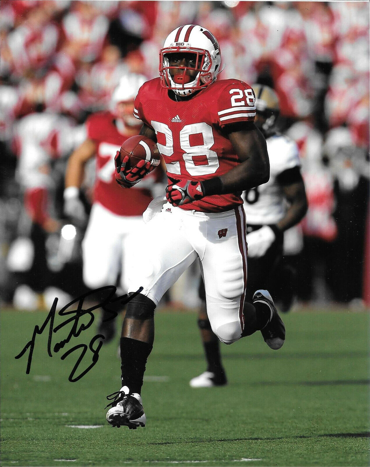 MONTEE BALL HAND SIGNED WISCONSIN BADGERS 8X10 Photo Poster painting W/COA