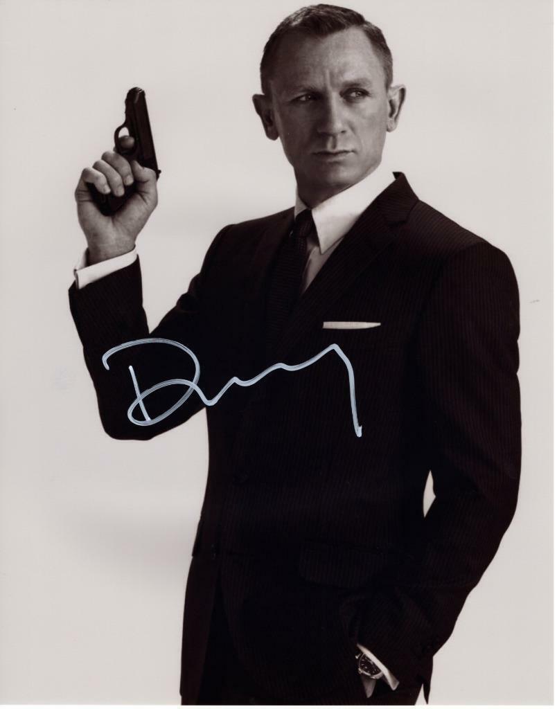 Daniel Craig autographed 11x14 Picture signed Photo Poster painting and COA