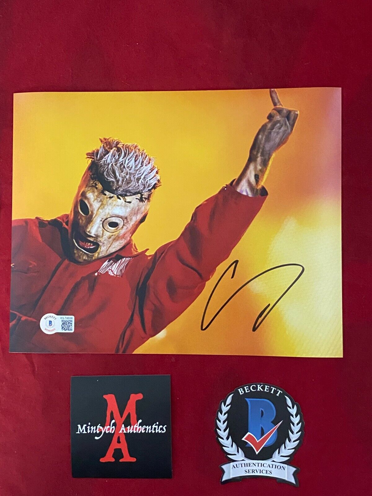 COREY TAYLOR SLIPKNOT STONE SOUR SIGNED 8x10 Photo Poster painting! BECKETT COA! CMFT! IOWA!