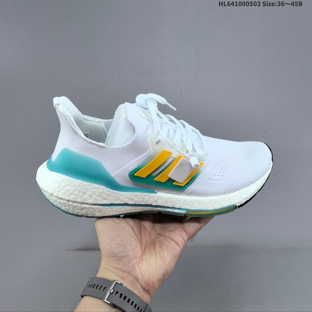 Lightweight running shoes