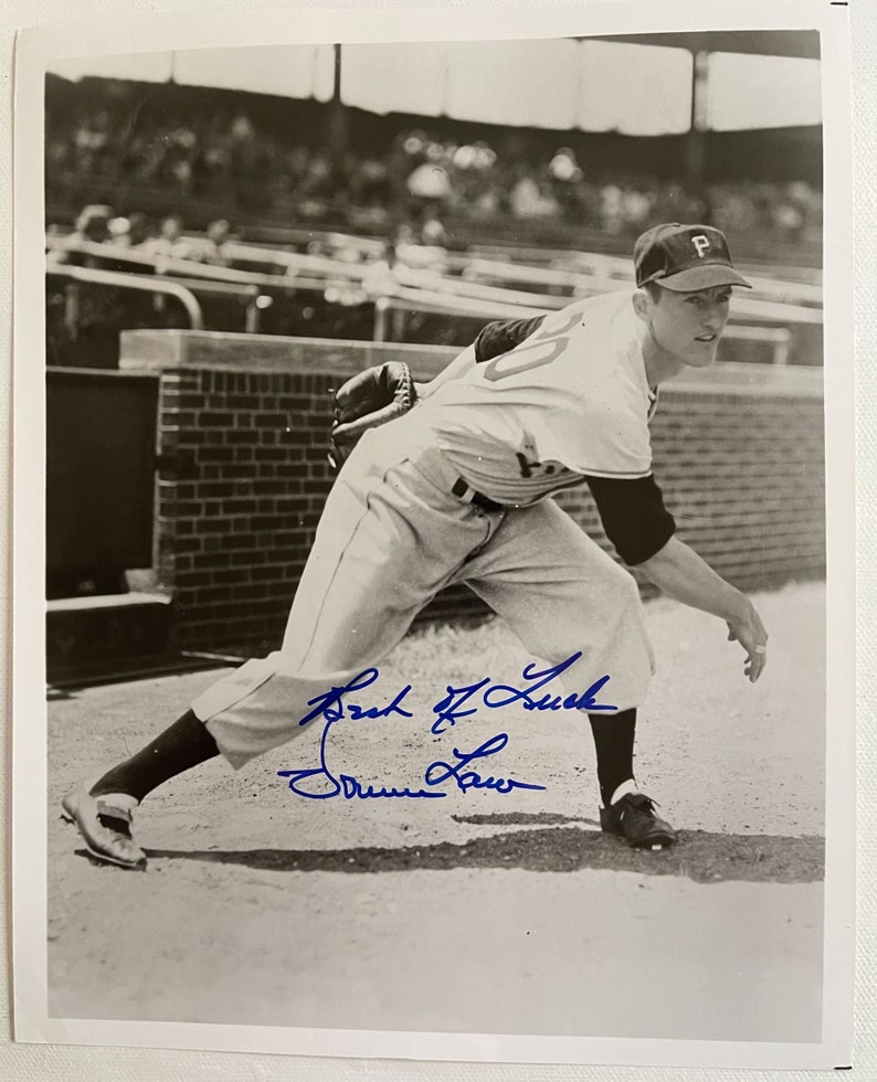 Vern Law Signed Autographed Vintage Glossy 8x10 Photo Poster painting Pittsburgh Pirates - COA Matching Holograms