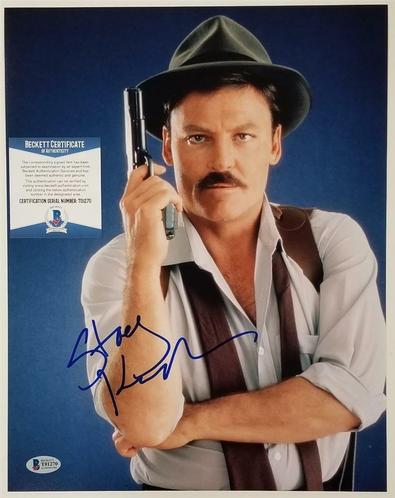 Stacy Keach signed Mike Hammer 11x14 Photo Poster painting Autograph (A) ~ Beckett BAS COA