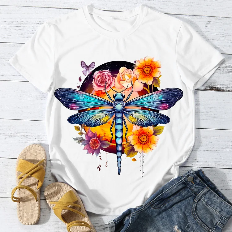 Valiant Dragonfly under the Sun Women Round Neck T-shirt - BSTCA0115