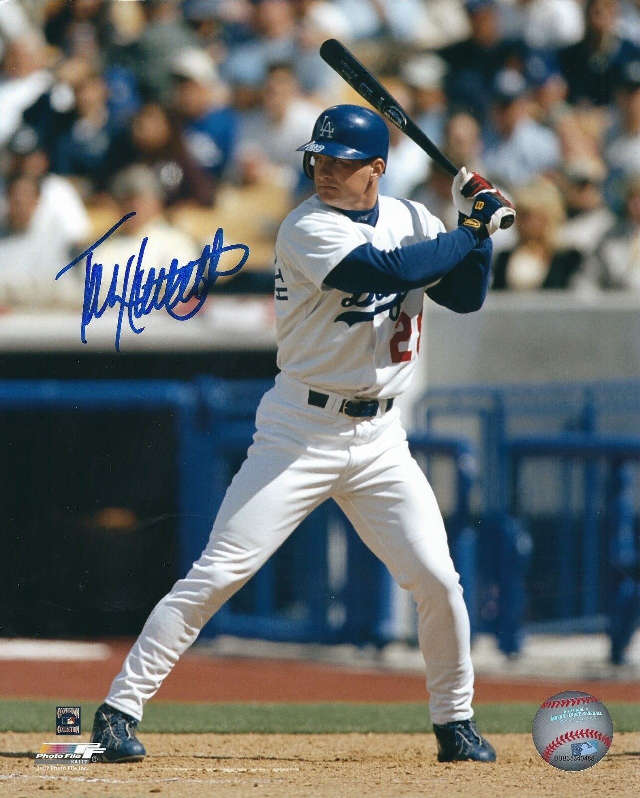 Signed TODD HOLLANDSWORTH 8x10 Los Angeles Dodgers Autographed Photo Poster painting - COA