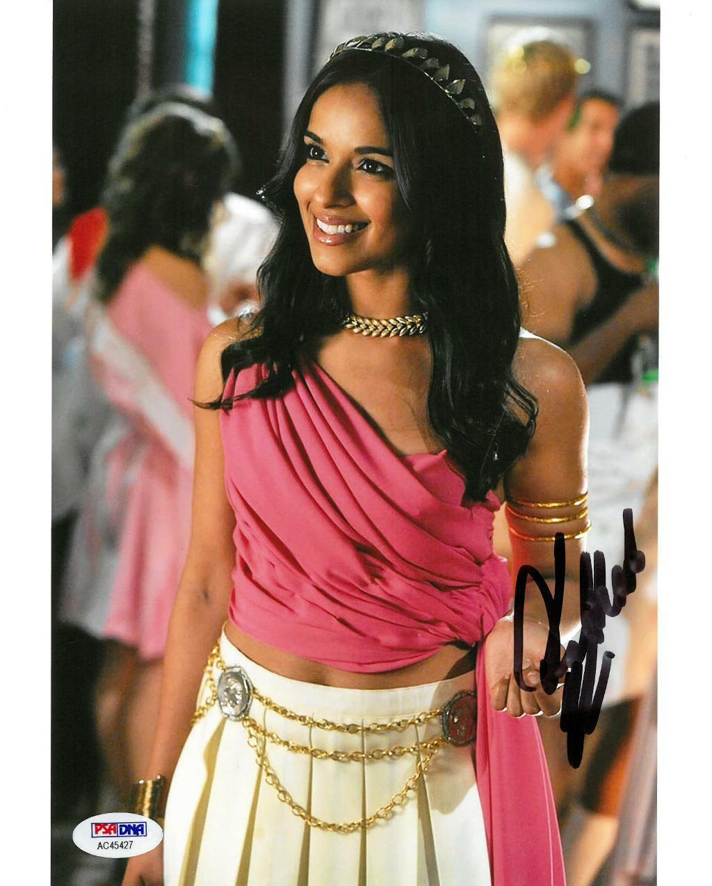 Dilshad Vadsaria Signed Authentic Autographed 8x10 Photo Poster painting PSA/DNA #AC45427