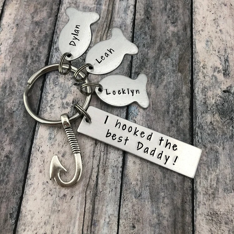 Personalized Fishing Keychain with 3 Names for Dad "I Hooked The Best Daddy"