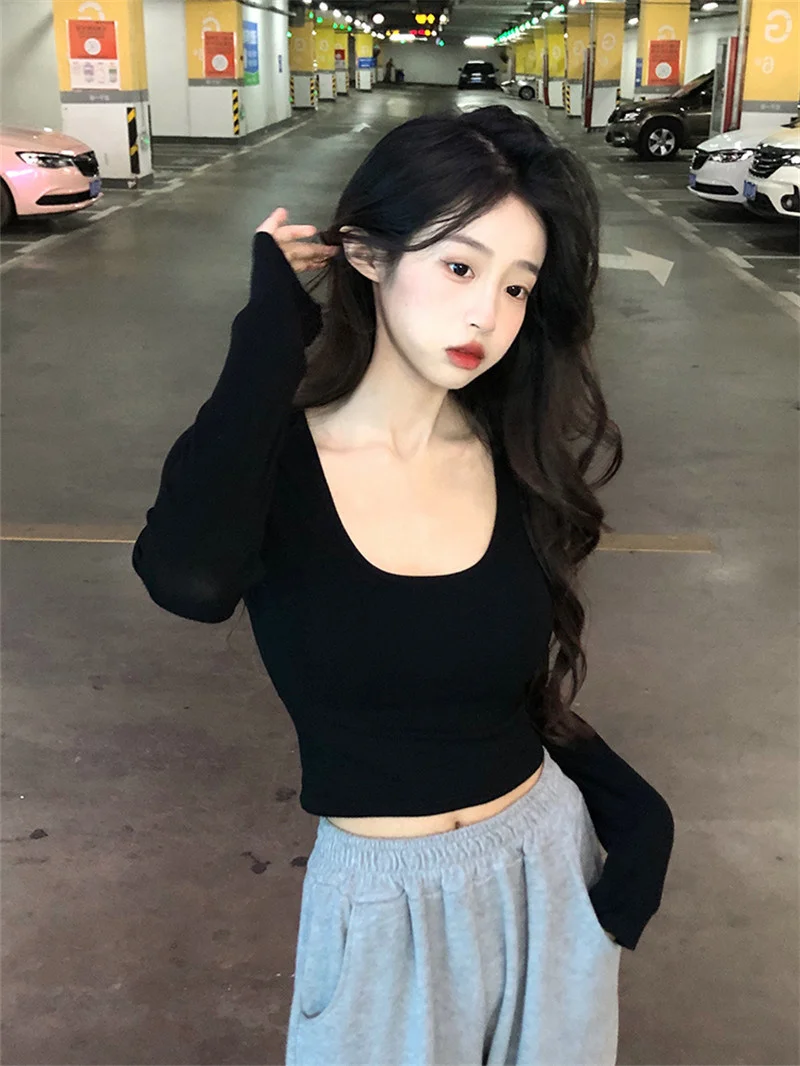 Uveng Uveng 2023 New Pure Desire Wind Hot Girl Big U Collar Show Slim Short White Long Sleeve T Shirt Jacket Women's Fashion