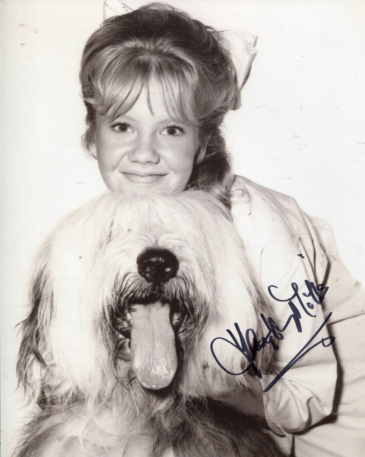 Actress HAYLEY MILLS signed 8x10 Photo Poster painting - In Person signing Ref11