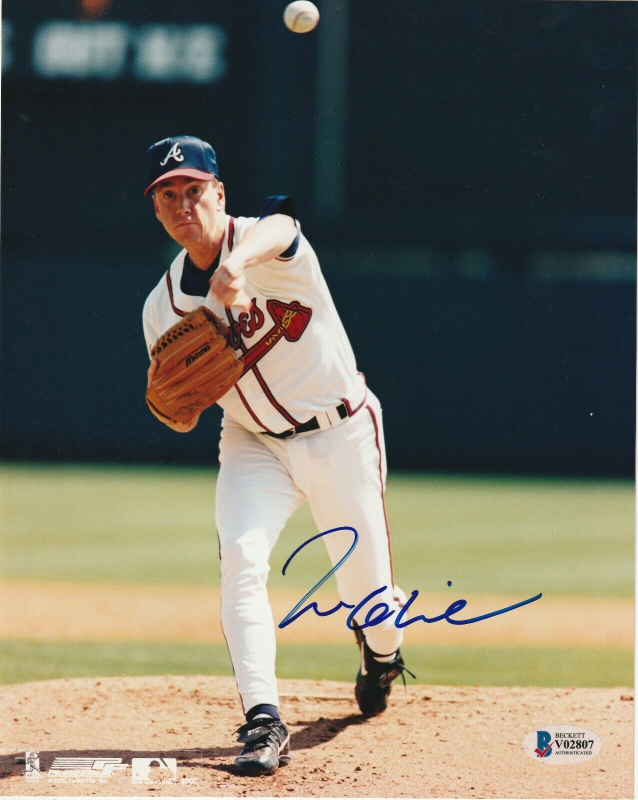 TOM GLAVINE Signed Atlanta BRAVES 8x10 Photo Poster painting with Beckett COA